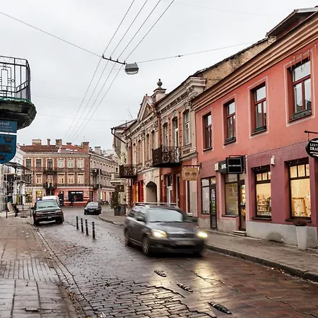 Lovely Traku Str. *