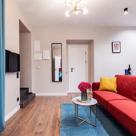 Lovely Traku Str. Apartament